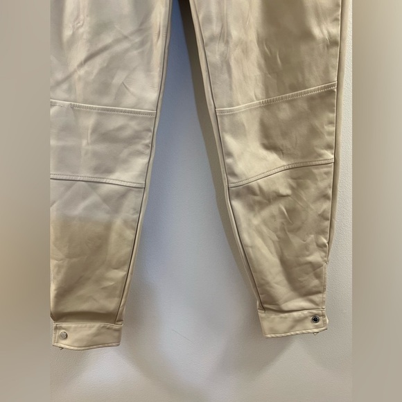 20. Maniere De Voir Faux leather Pants - Picture 12 of 16